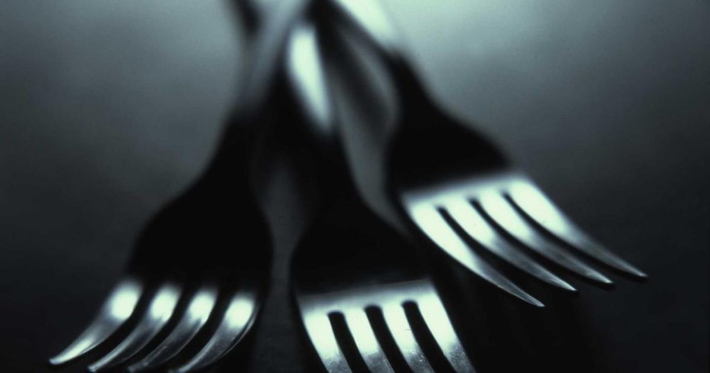 What Happens to Your 401(k) When You Switch Jobs? A Complete Rollover Decision Guide