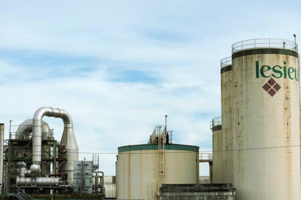 Featured: Should You Pay Off Your Mortgage Early or Invest the Extra Cash? Real Numbers from 3 Different Scenarios